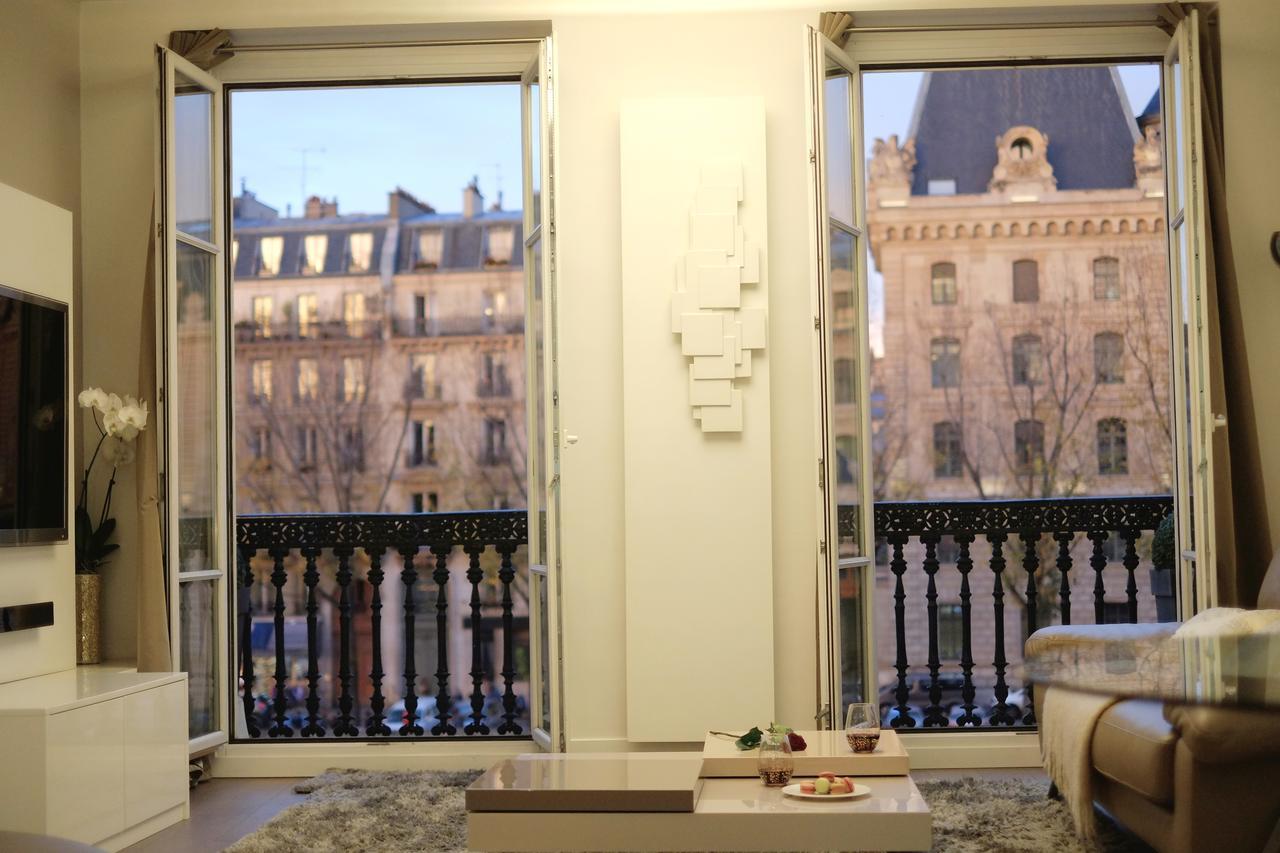 Two Bedroom Luxury Apartment - Balcony With View Of Notre Dame Paris Dış mekan fotoğraf